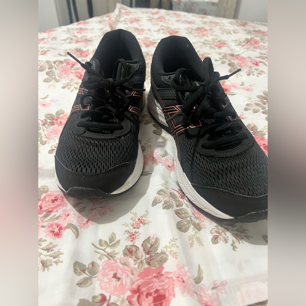 ASICS Sneakers